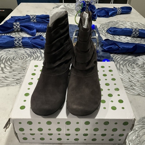 Earthies Womens Closed Toe Zip Gray Leather Boots Size 7 1/2 - Picture 3 of 4